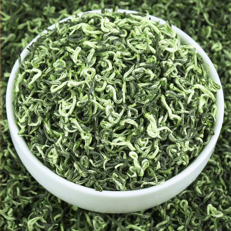 Trà Xanh Bích Loa Xuân nổi tiếng với hương thanh thuần, vị ngọt hậu và sắc nước xanh ngọc