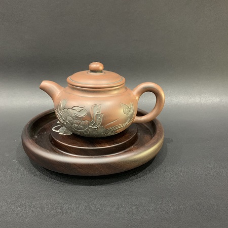 Đế Ấm Trà Gỗ Gụ Nạm Bạc - góc 3