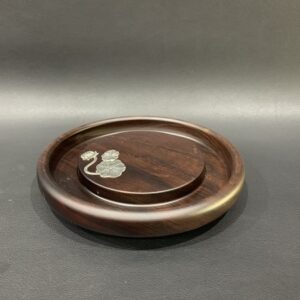 Đế Ấm Trà Gỗ Gụ Nạm Bạc - góc 1