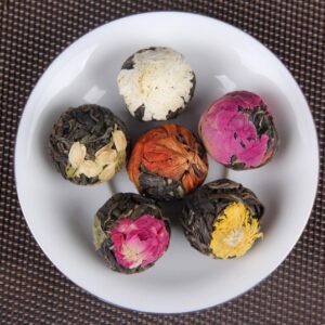 Trà Phổ Nhĩ Viên Long Châu Hoa – hộp 18 viên 6 vị