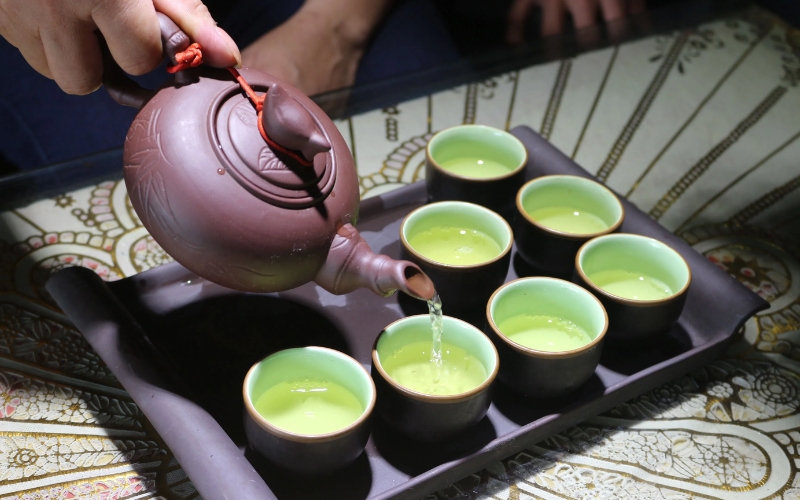 Cách pha trà sen không bị chát và giữ hương thơm lâu