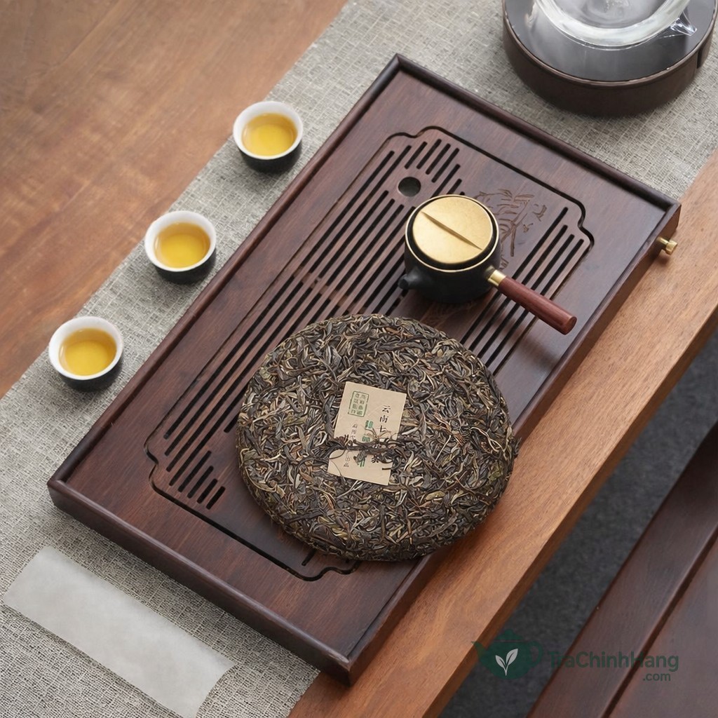 Trà Trung Quốc cao cấp với bộ ấm chén tử sa sang trọng