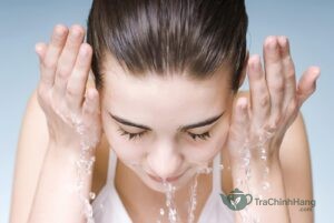 Công dụng của hồng trà với da mặt giúp phụ nữ trẻ hóa làn da