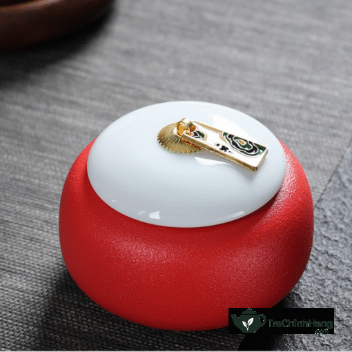 Nước trà ô long nhân sâm vàng sáng óng ả thơm ngọt dịu