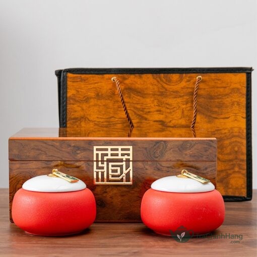 Cánh trà ô long nhân sâm khô cuộn tròn màu xanh đậm